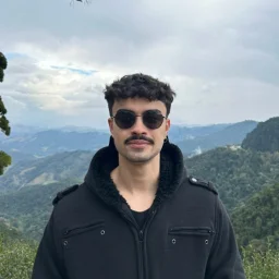 Enzo Vieira, CEO of FitLens AI